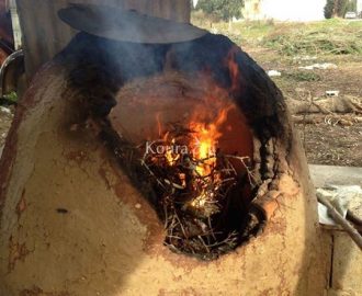 خبز التنور في الكورة مشهد فريد تفوح منه رائحة الماضي البعيد